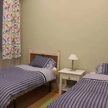 Piano Apartment *